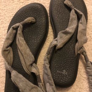 Sanuk Grey Tie Up Sandals